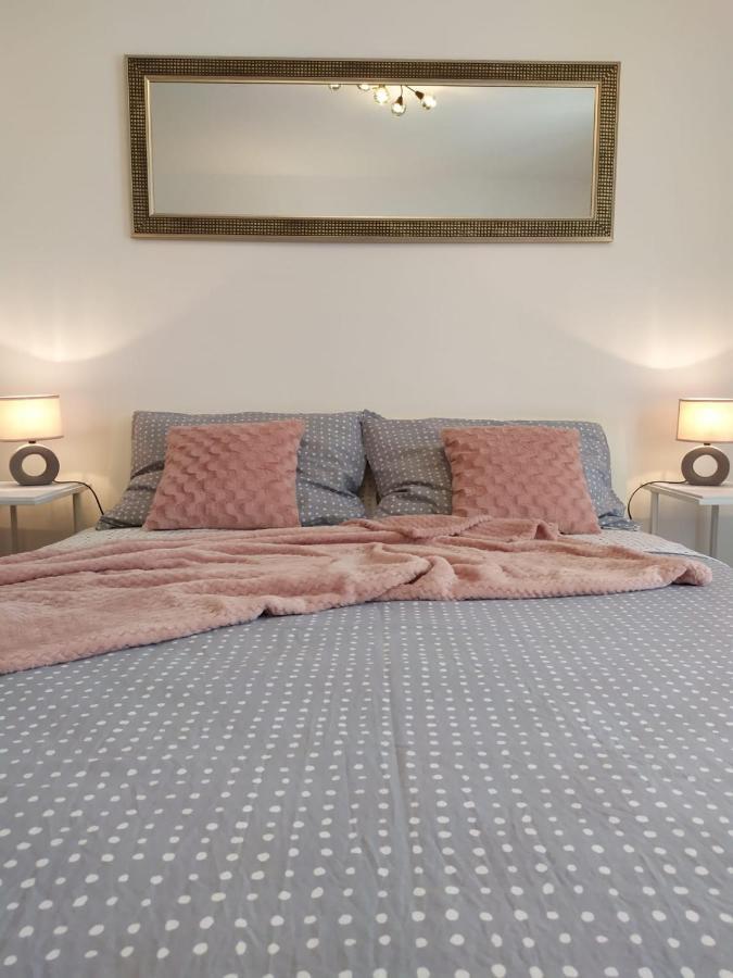 Cozy Apartments Danica Novalja - Ground Floor Екстер'єр фото