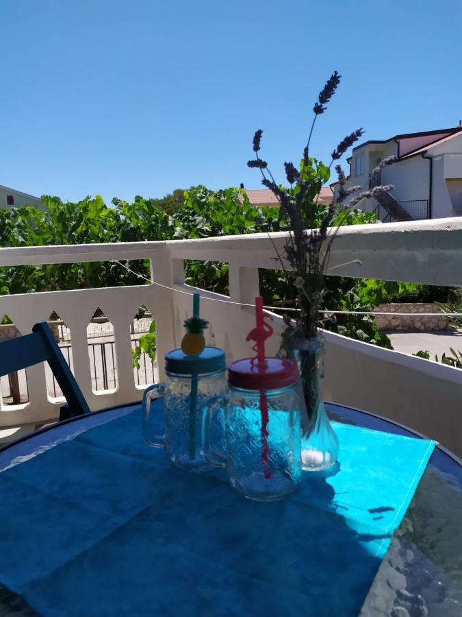 Cozy Apartments Danica Novalja - Ground Floor Екстер'єр фото